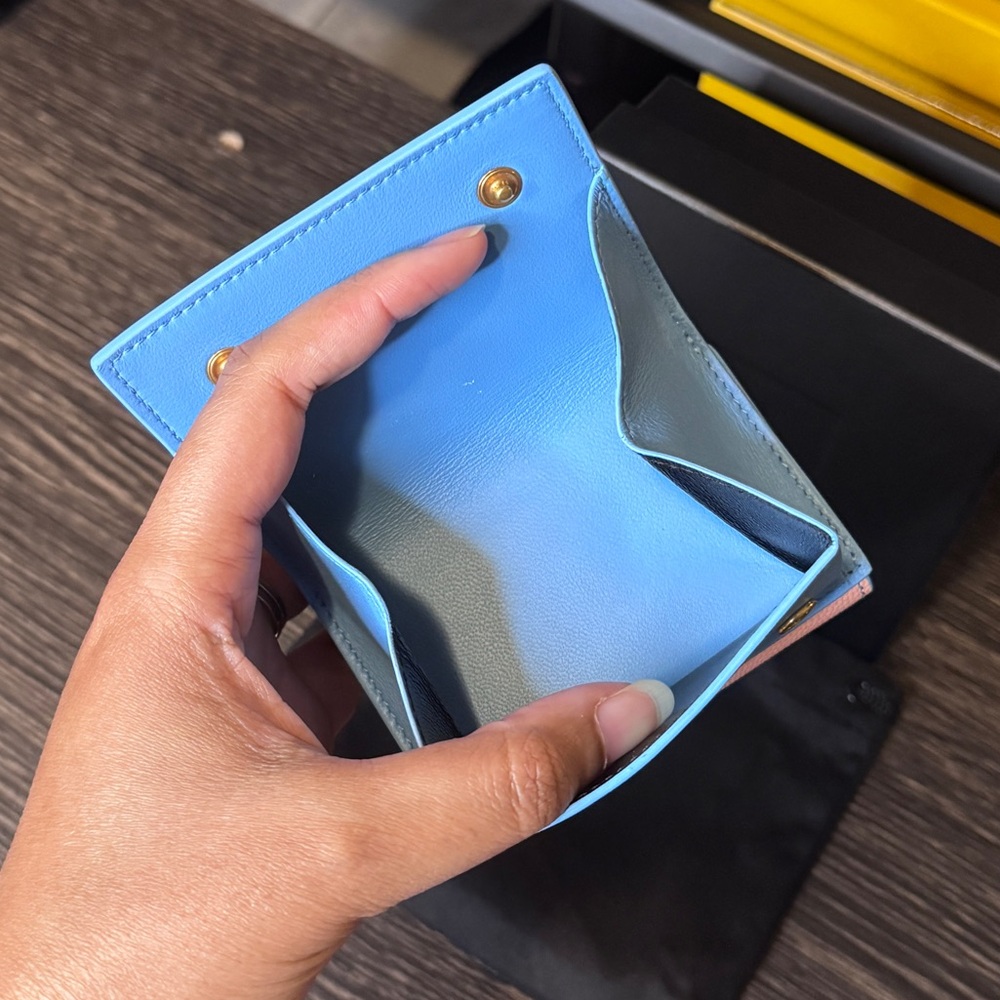 ☀️SOLD☀️Ombré Sunset Saint Laurent Compact Wallet - Picture 3 of 8
